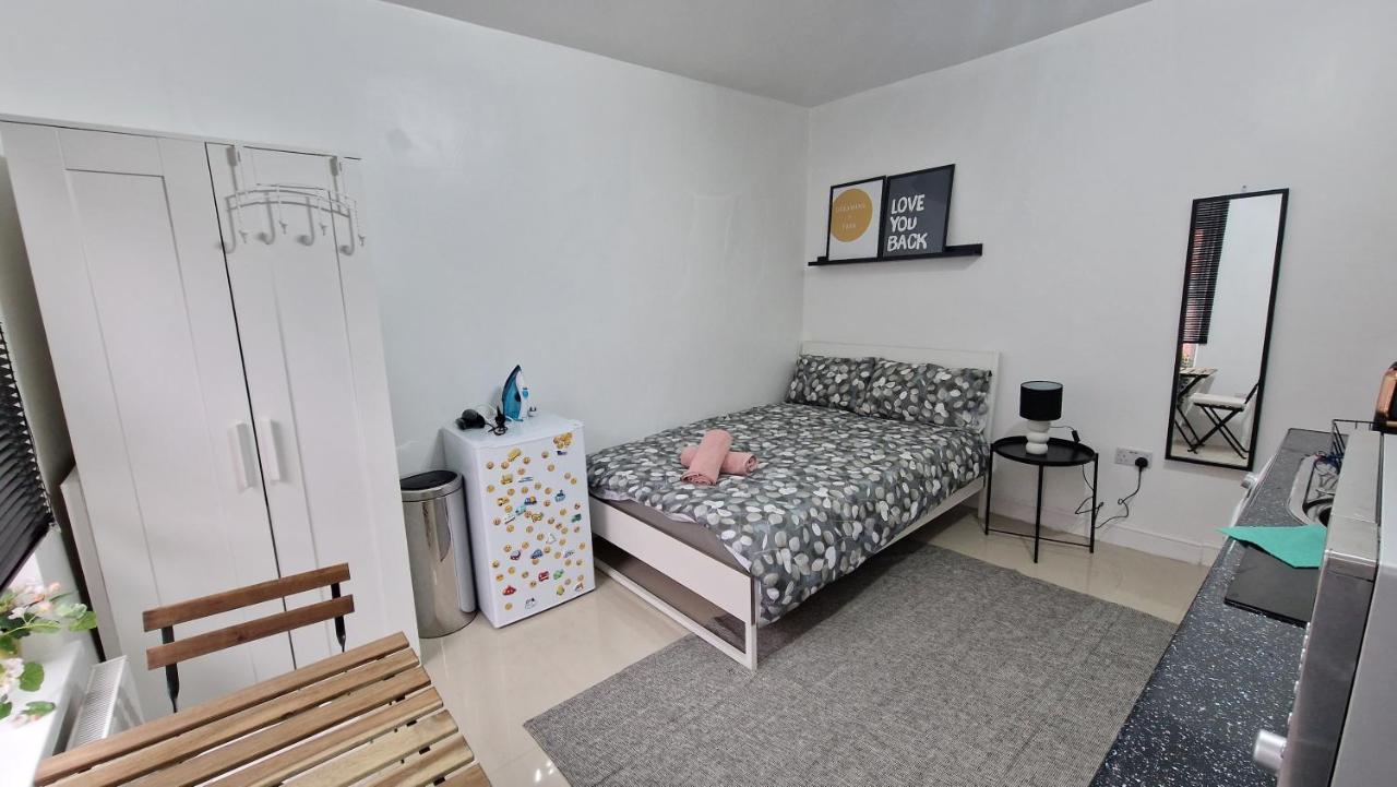 Small Cozy Studio Zone 1 Лондон Экстерьер фото